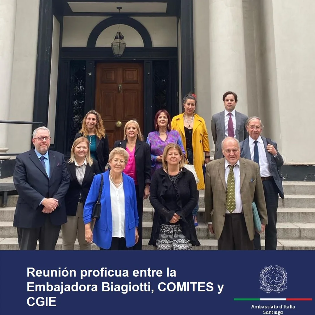 Reunión embajada de italia y comites